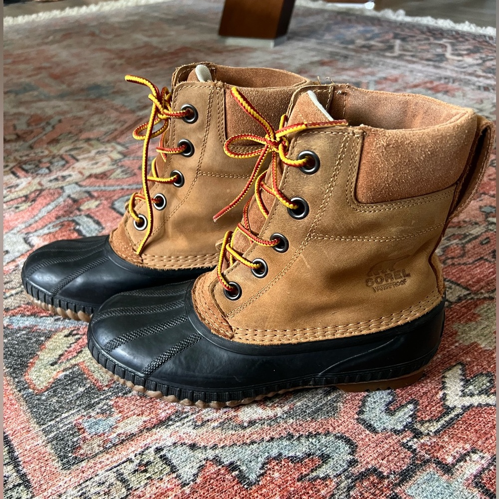 Sorel Cheyanne II Leather Duck Boots Men 6 Women 7.5 Brown Lace NY1891-286